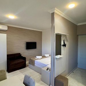 Studio Apartment One Double Bed